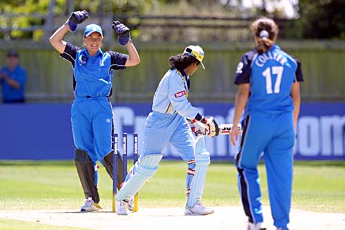 Deepa Kulkarni is bowled by Collyer