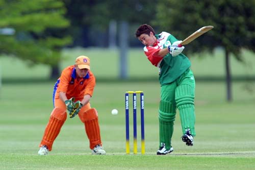 Catherine O'Neill batting against Netherlands