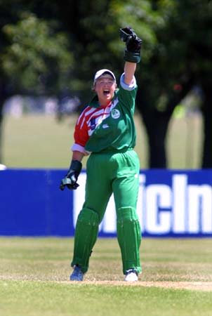 Irish keeper Sandra Dawson appeals for a wicket