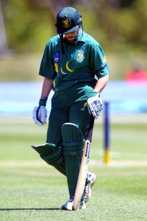 Another South African wicket falls and Yulandi van der Merwe heads back to the pavilion