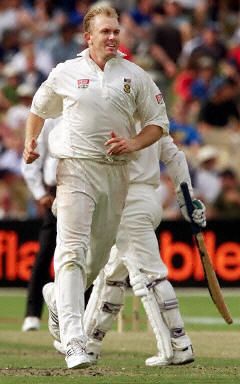Claude Henderson has just got Langer out for 115