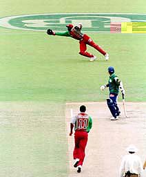 Zahoor edges a Benjamin delivery past keeper Murray